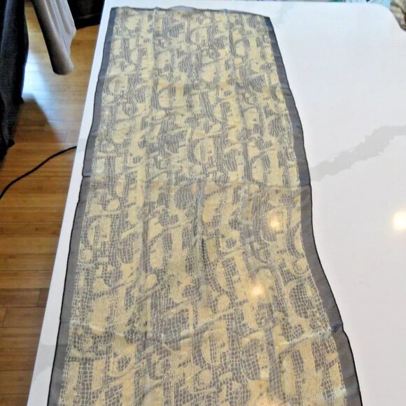 NEW AUTHENTIC RARE 2022 100% SILK CHRISTIAN DIOR PARIS SCARF SCARVE GOLD 60"X20" - Picture 1 of 15